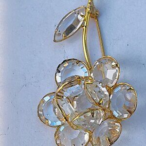 Vintage Brooch Sparking clear gold Tore Flower – Bezel set – faceted Crystal – 3